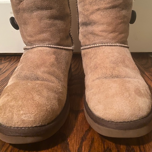 *RARE* UGG Australia Bailey Button Triplet Size 8 - Picture 11 of 14